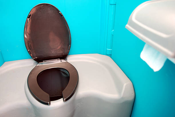 Best Portable toilet rental cost  in Calverton, NY
